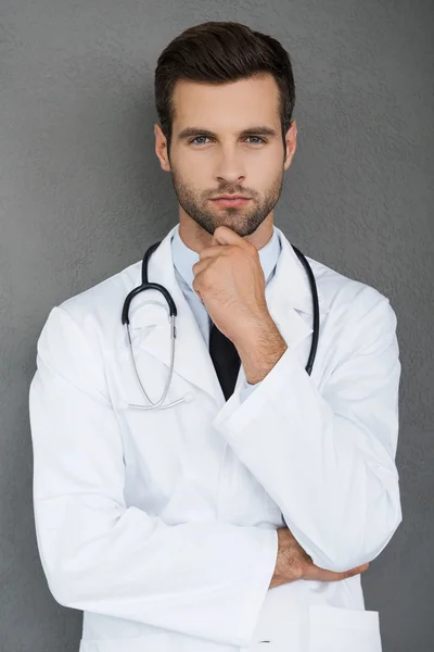 Dr. Stefan Nikolić